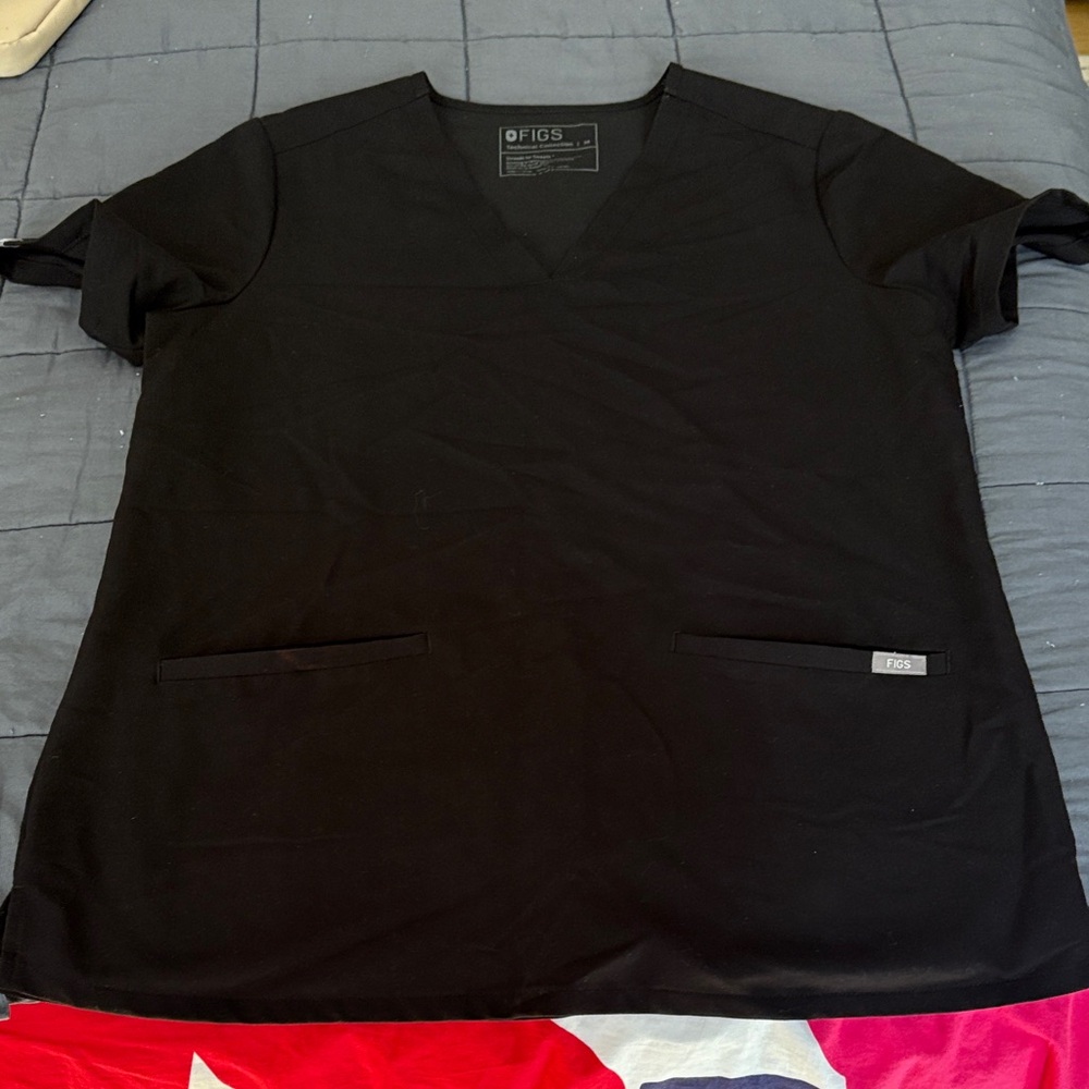 Figs Men's Classic Black V-Neck Shirt